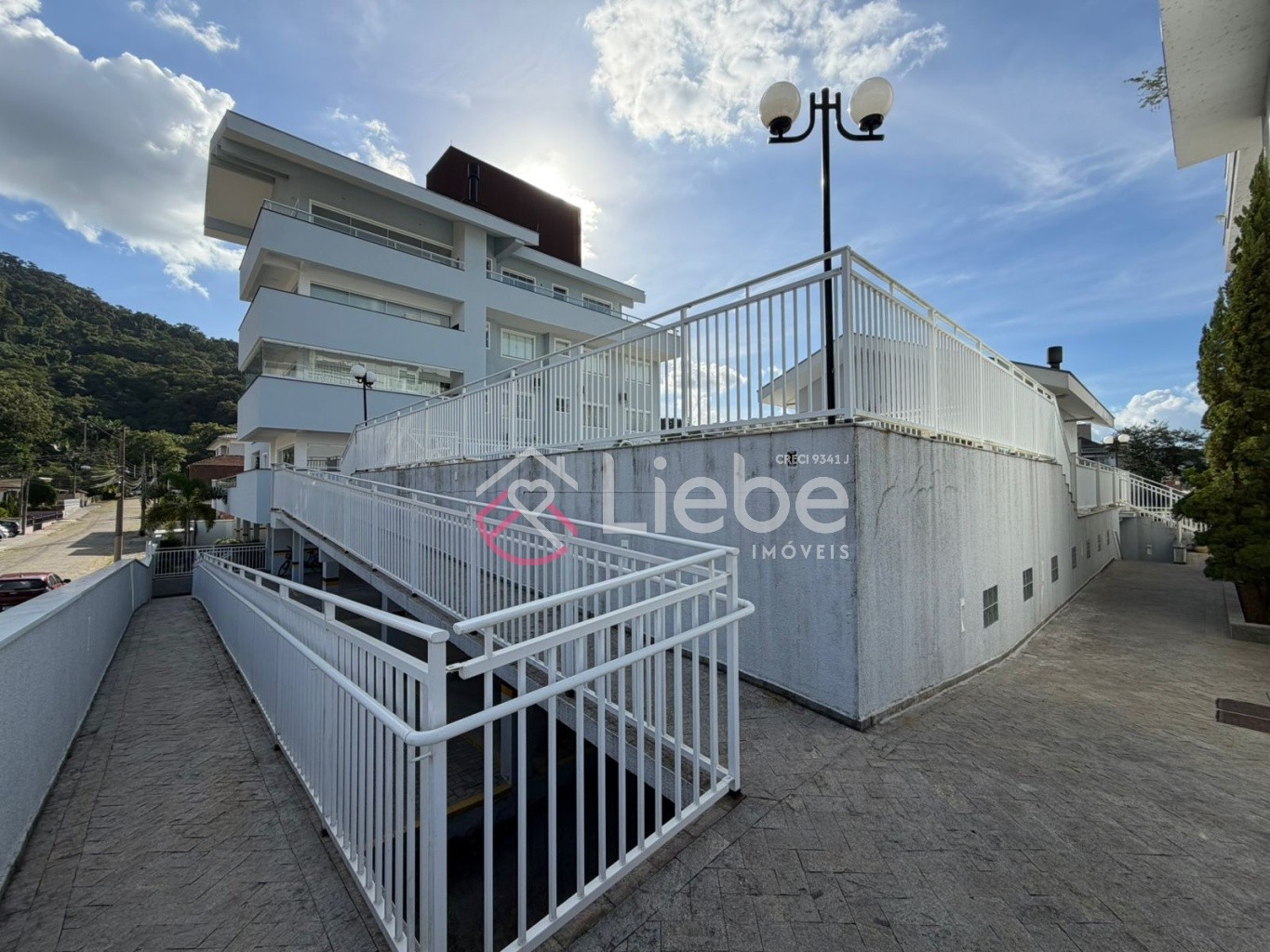 Lindo apartamento, com excelente localização, no Residencial Ágata Bloco B, 2 dormitórios, no centro da cidade de Pomerode. — foto 6