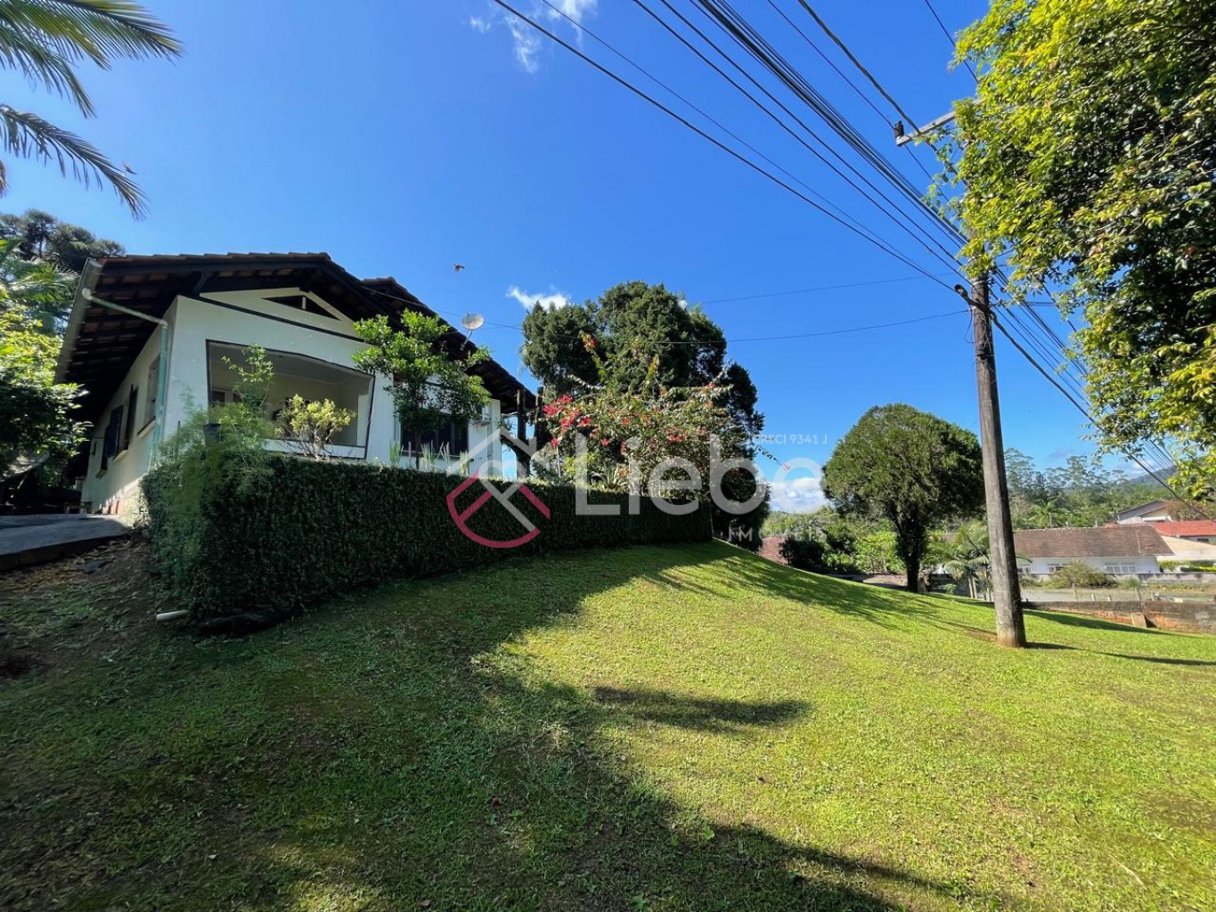 Oportunidade de imóvel no bairro Testo Central na cidade de Pomerode com uma casa de aproximadamente 170,00m num terreno com 1.480,00m. - foto 1
