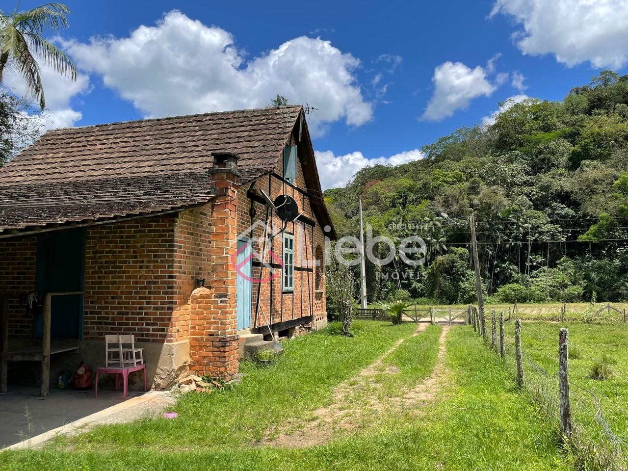 IMÓVEL ÚNICO - Sítio com Casa Enxaimel no bairro Vale do Selke em Pomerode. — foto 5