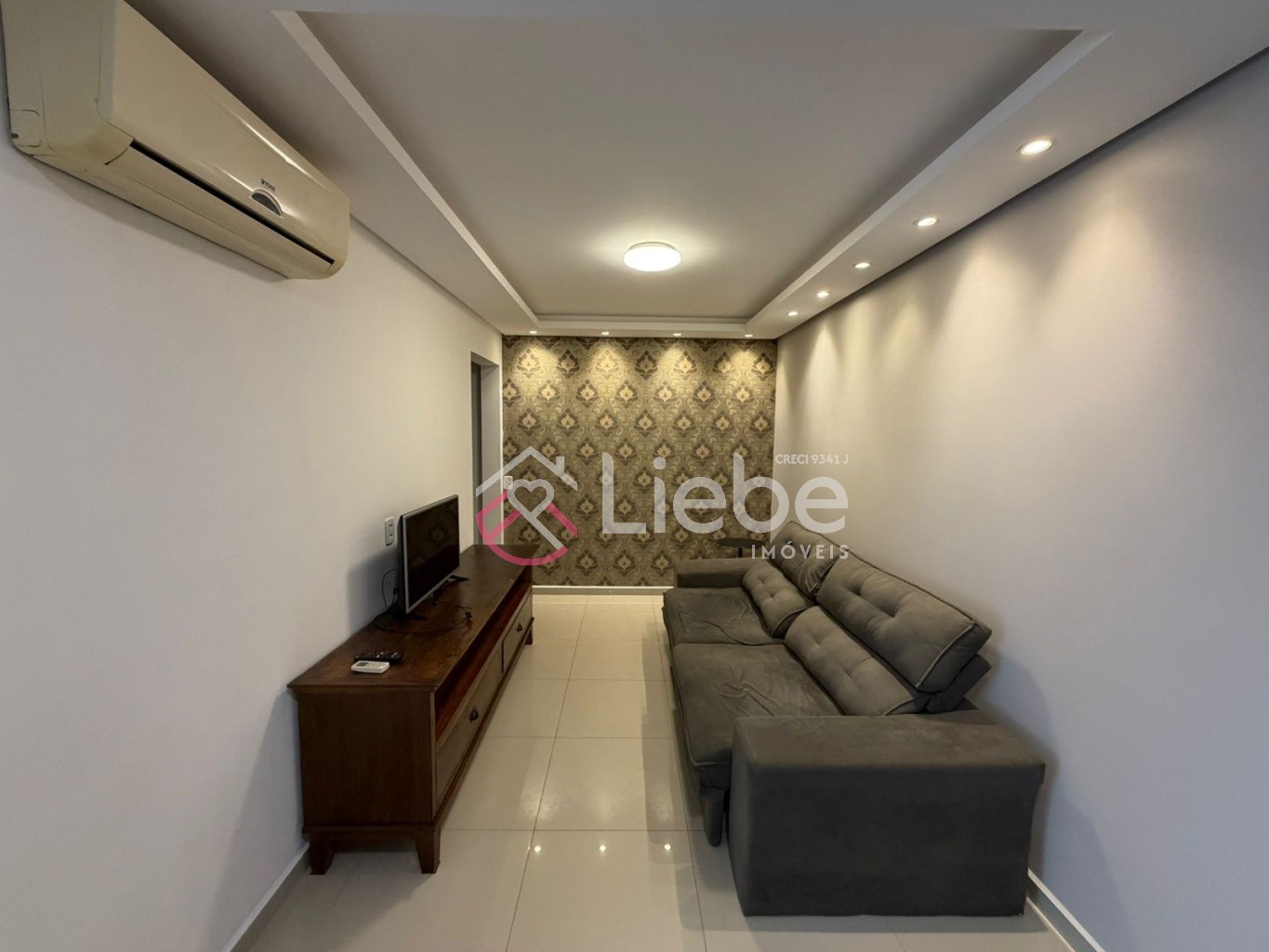 Ótimo Apartamento MOBILIADO no Condomínio RESIDENCIAL ALICE XV no primeiro pavimento com 66,11m de área privativa no bairro Centro na cidade de Pomerode. — foto 7