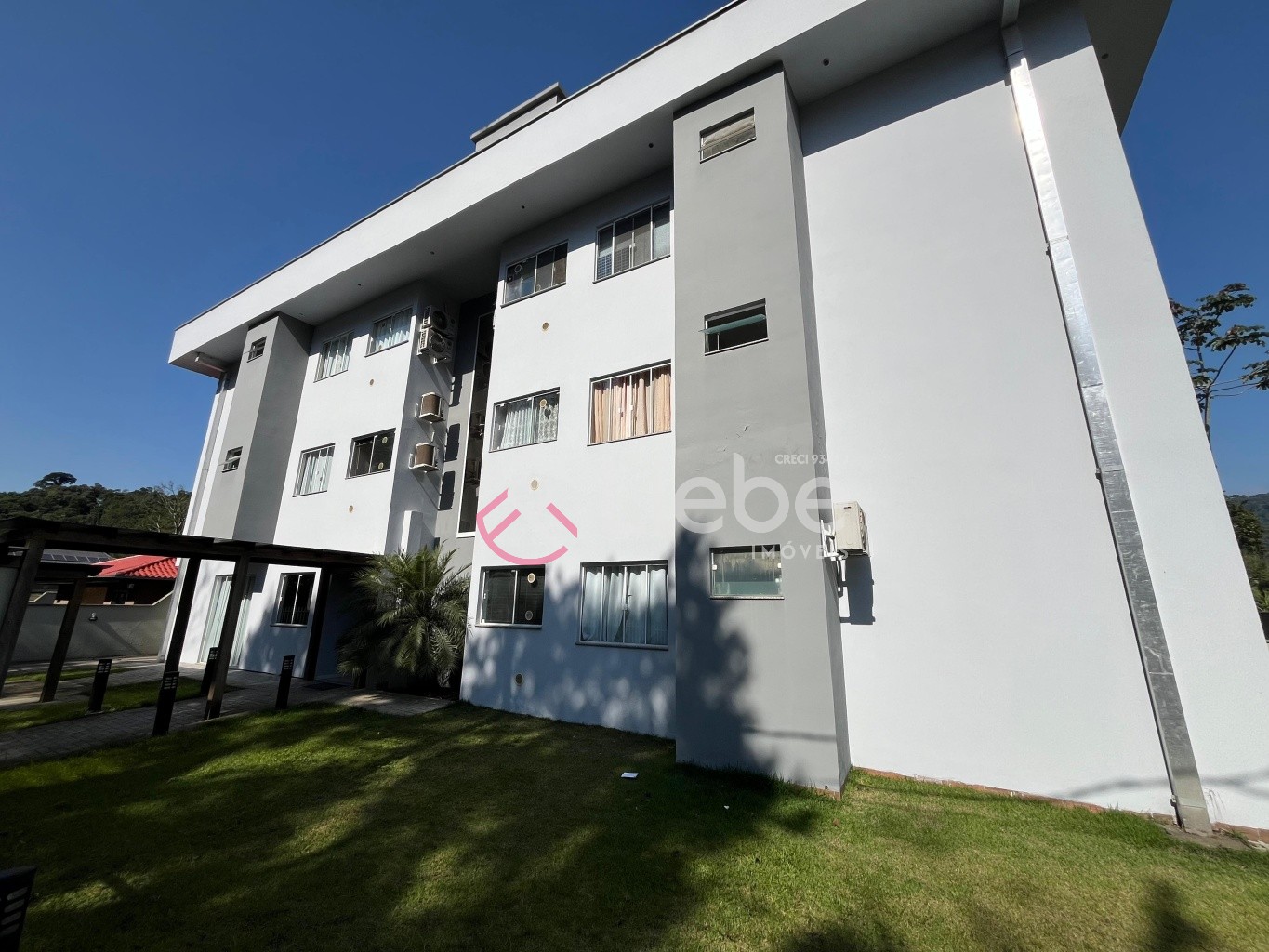 Lindo apartamento Semi Mobiliado no Condomínio Residencial Farol das Estrelas no primeiro pavimento com 61,49m de área privativa no bairro Ribeirão Areia na cidade de Pomerode. - foto 1