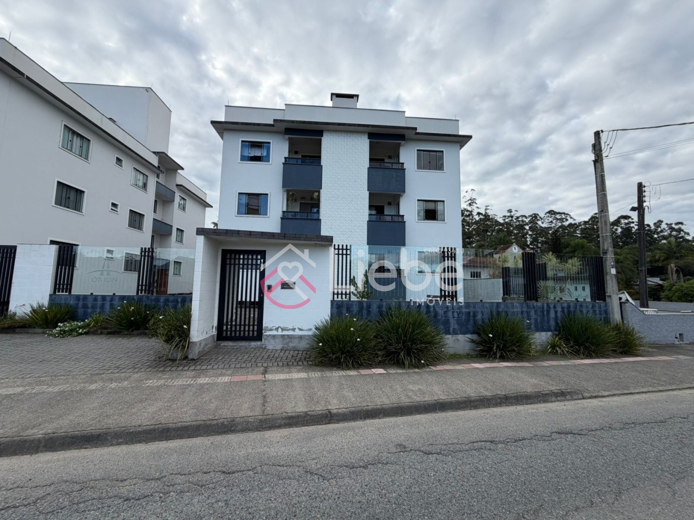 Excelente Apartamento Mobiliado no Condomínio Orion Residence com 3 dormitórios e 81,73m de área privativa no Bairro Testo Central em Pomerode. — foto 2