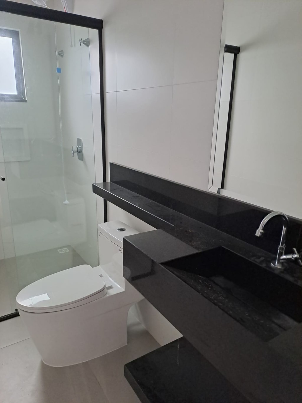 Sobrado novo com 2 suítes, moderno, bem localizado e pronto para morar. — foto 4