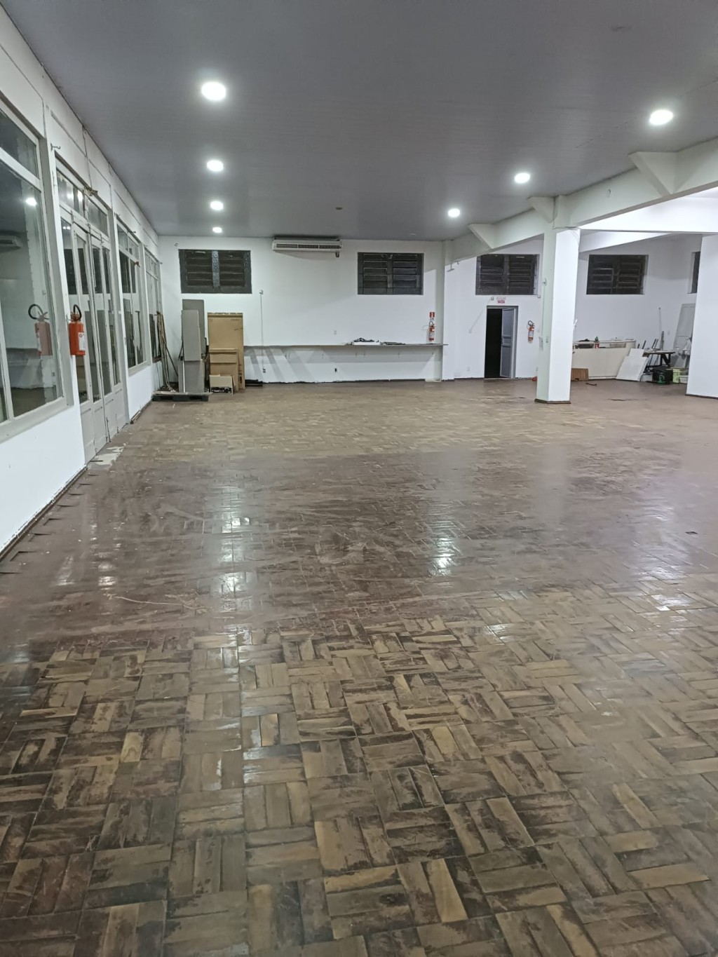 Amplo imóvel comercial para locação próximo ao centro — foto 3