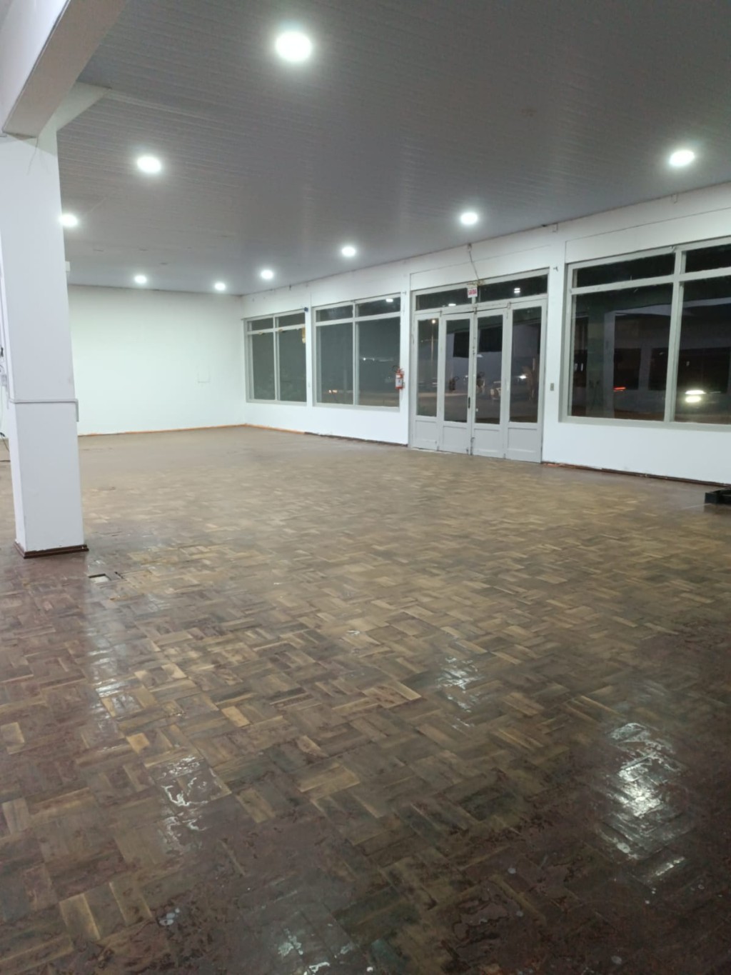 Amplo imóvel comercial para locação próximo ao centro — foto 2