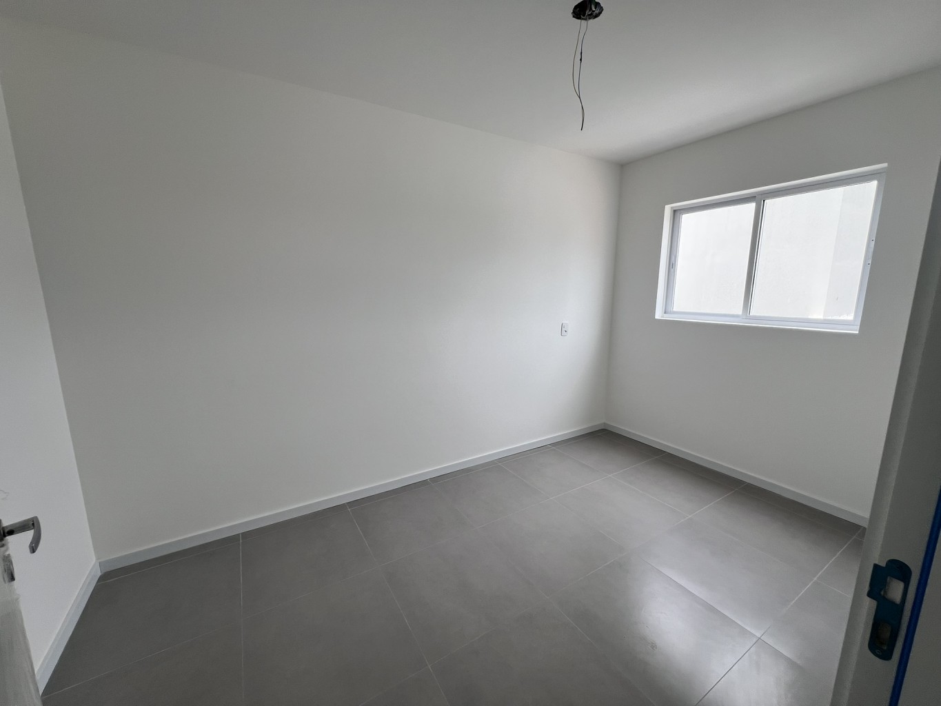 Residencial Madri Fortaleza Alta: apartamentos de 2 dormitórios, 55 m, sacada com churrasqueira e 1 vaga.  Condomínio com salão de festas, playground, bicicletário e fácil acesso à BR-470. — foto 7