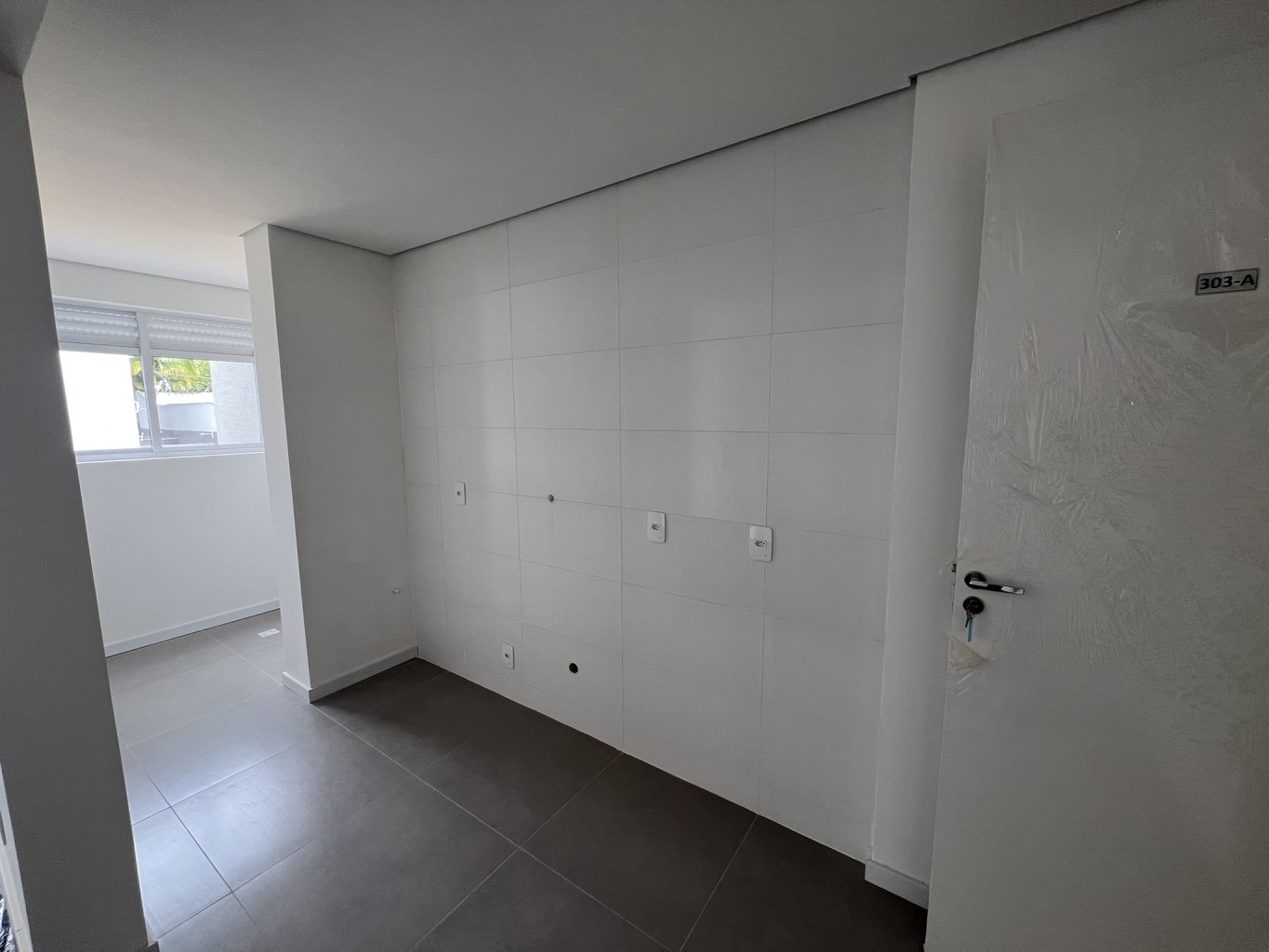 Residencial Madri Fortaleza Alta: apartamentos de 2 dormitórios, 55 m, sacada com churrasqueira e 1 vaga.  Condomínio com salão de festas, playground, bicicletário e fácil acesso à BR-470. — foto 6