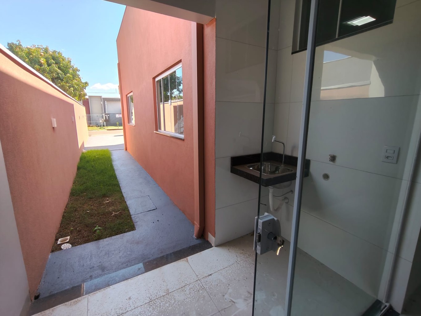 LAVANDERIA/CORREDOR EXTERNO
