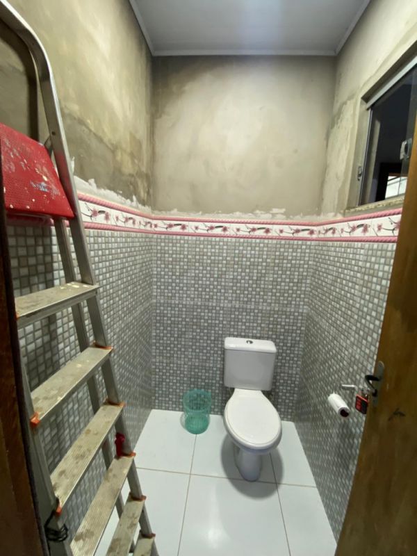 WC externo/ anexo à lavanderia