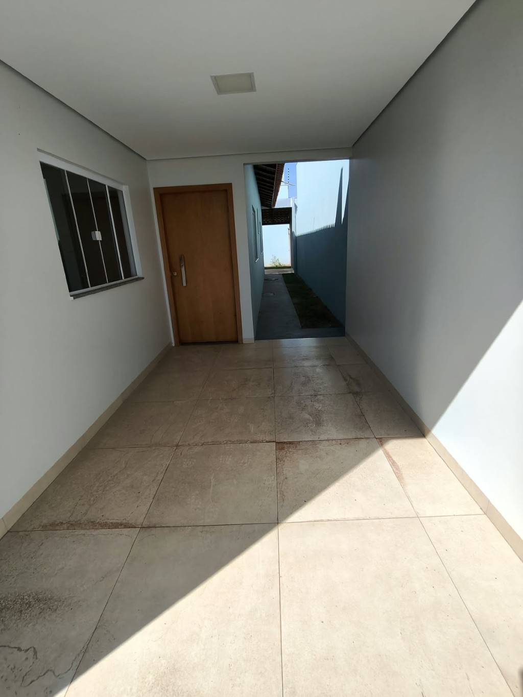 ÁREA FRENTE