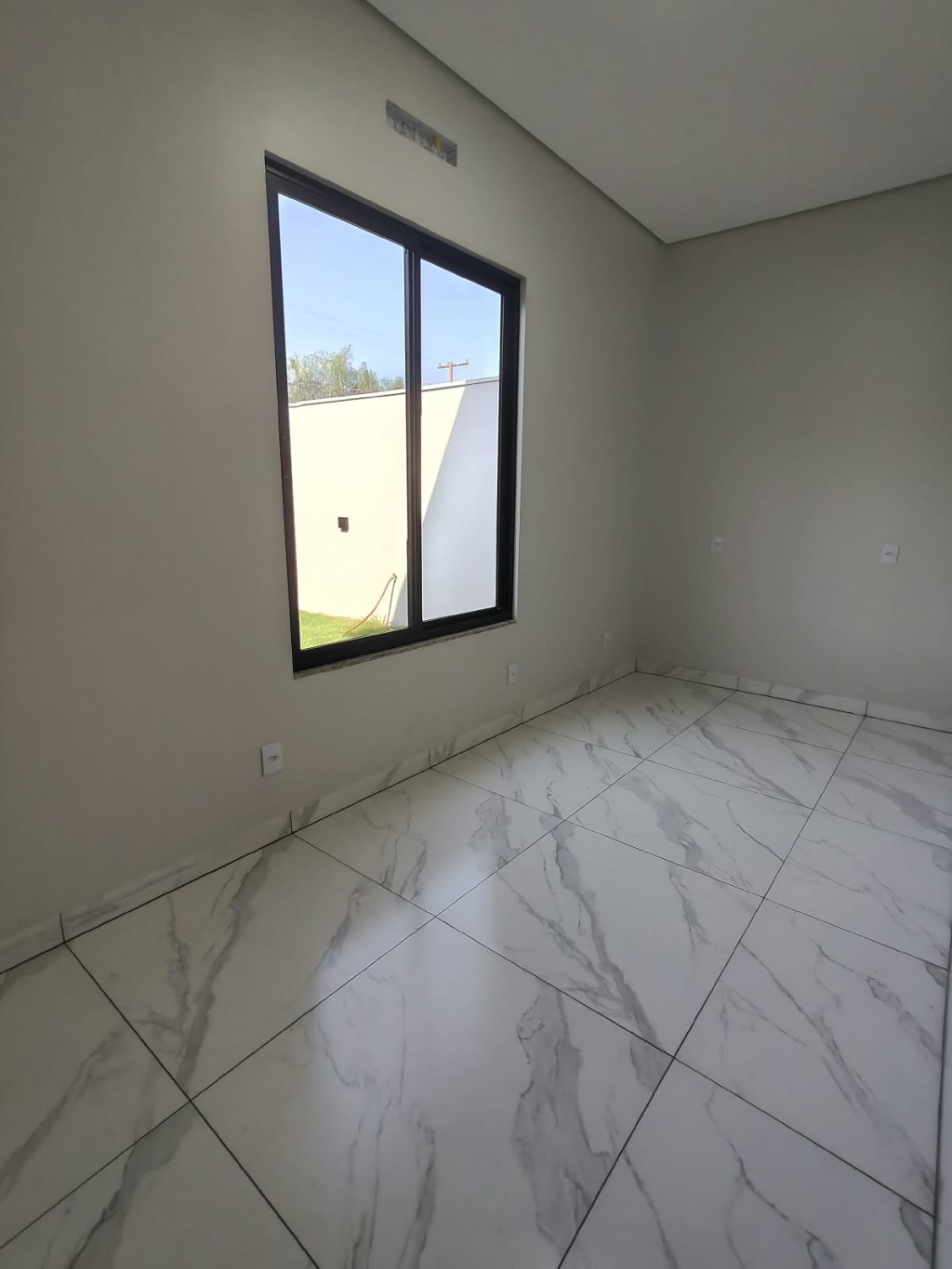 QUARTO 01