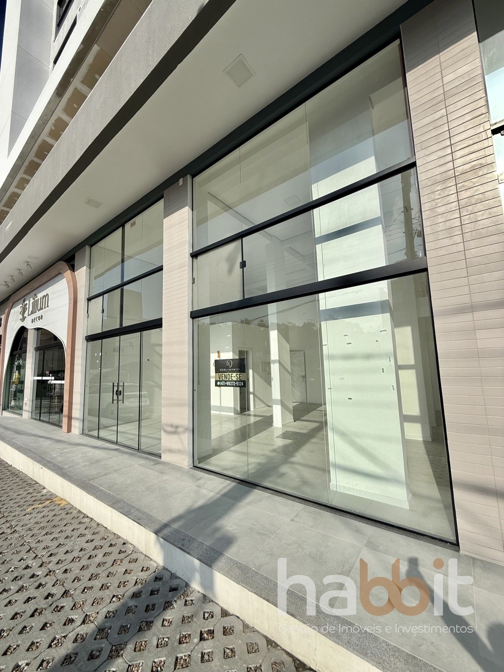 Loja/Sala Comercial Térrea no Bairro Água Verde em Blumenau com 62,40 m2 com estacionamento para clientes. — foto 2