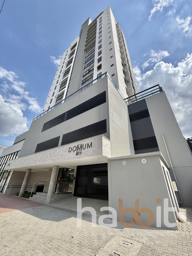 Apartamento novo, mobiliado e decorado com 2 quartos, sendo 1 suíte, na melhor região da Vila Germânica - foto 1