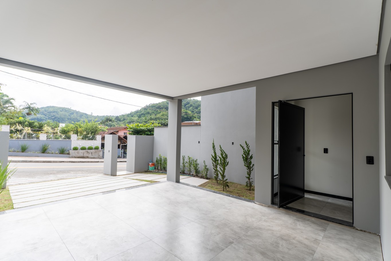 Sobrados modernos à venda em Pomerode - Alto padrão, espaço e valorização — foto 3