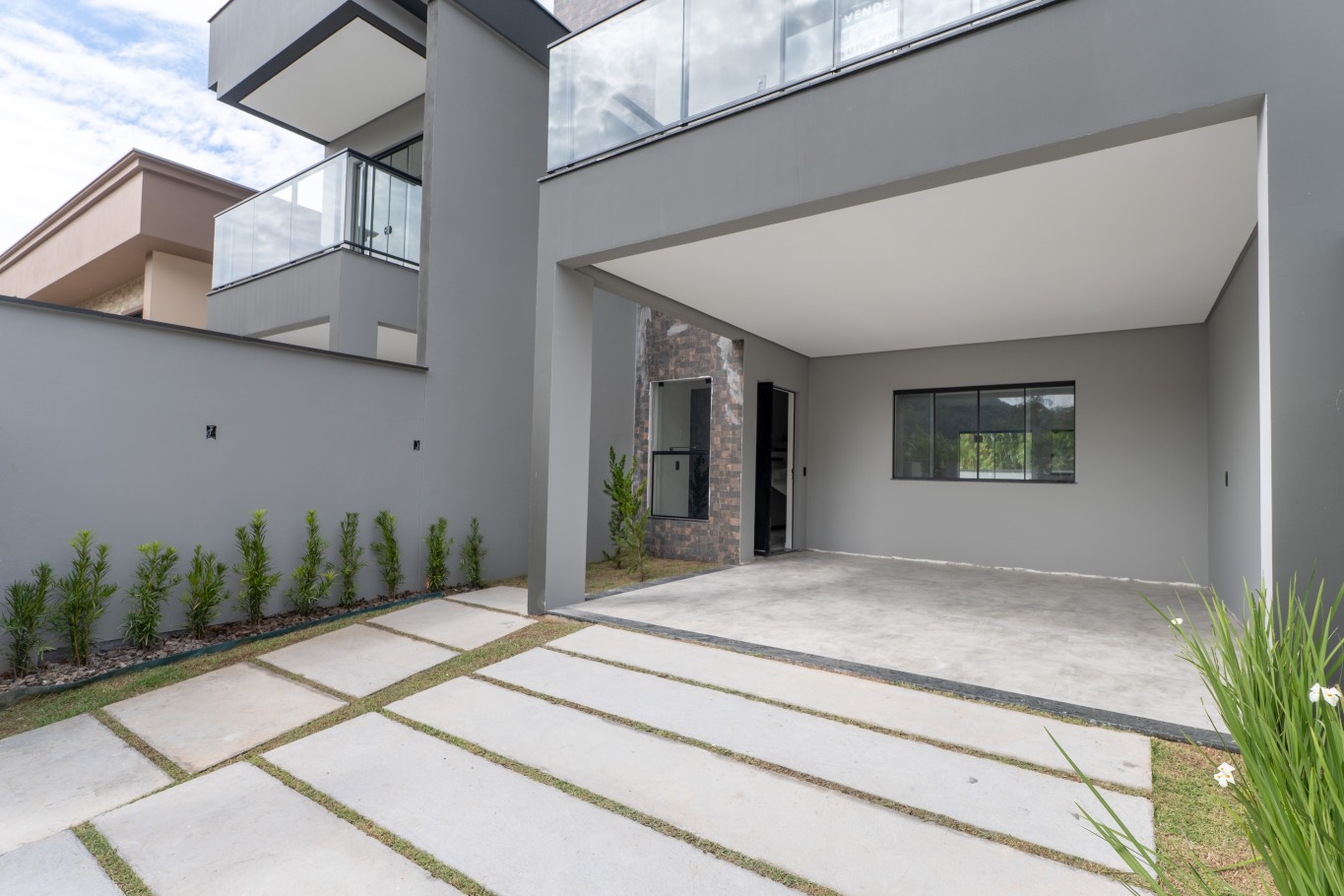 Sobrados modernos à venda em Pomerode - Alto padrão, espaço e valorização — foto 2