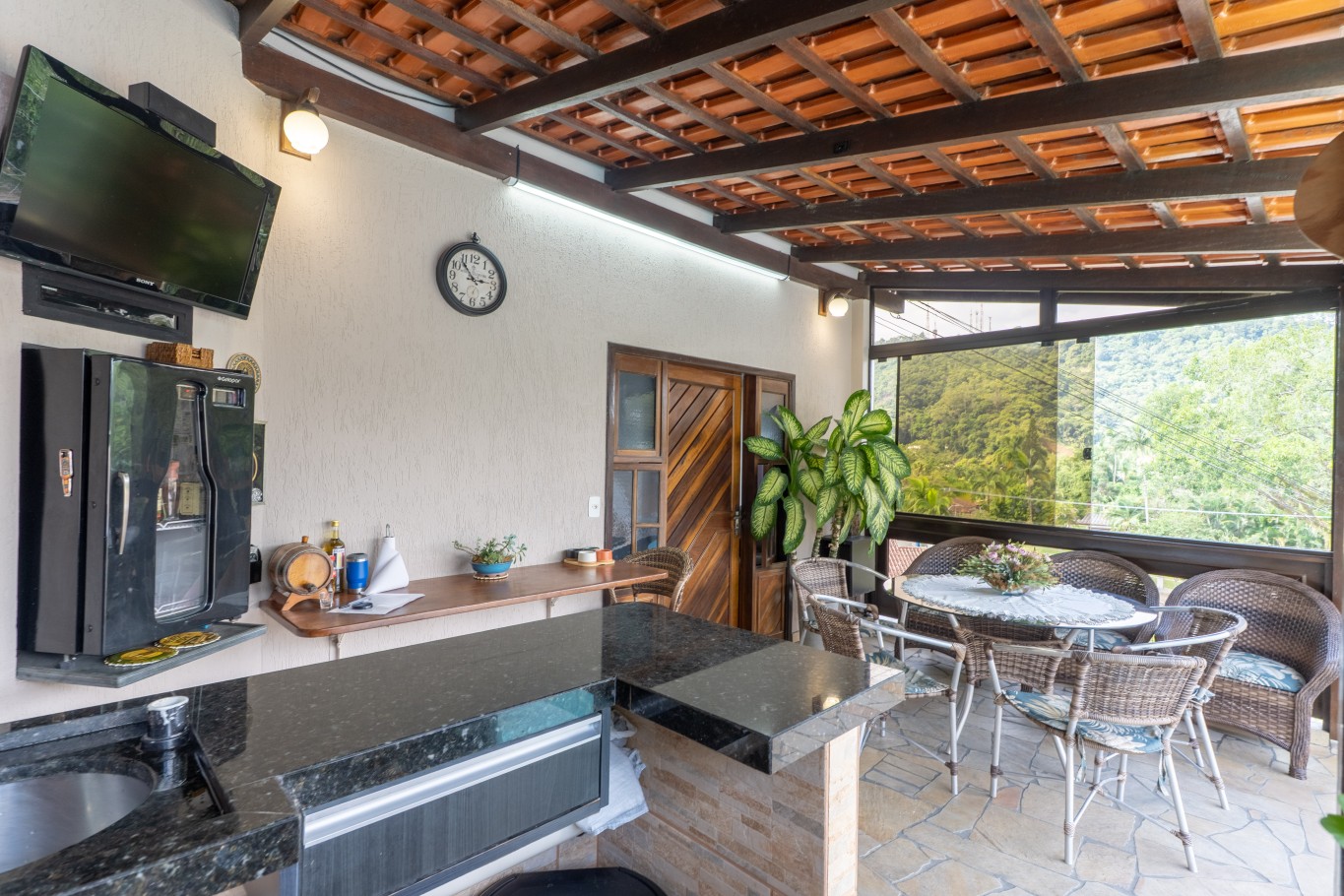 Linda casa com piscina no bairro Boa Vista | 03 dormitórios — foto 5