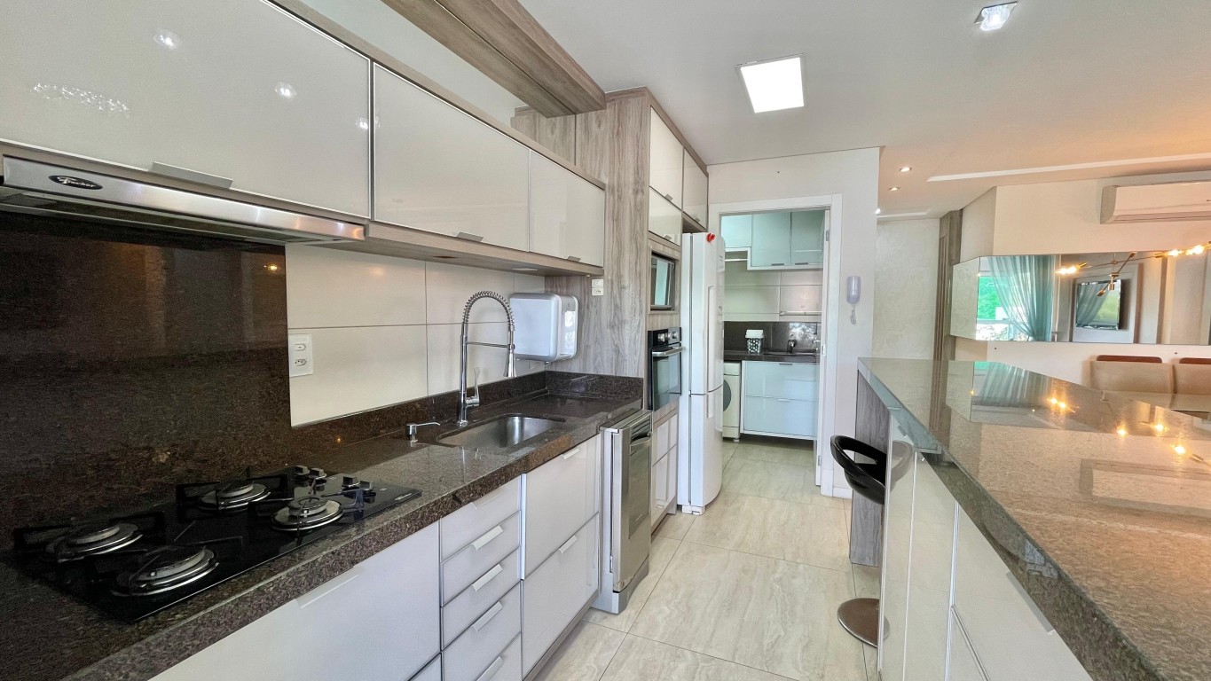 Locação - Apartamento Mobiliado com Suíte e Closet no Bairro Velha — foto 6