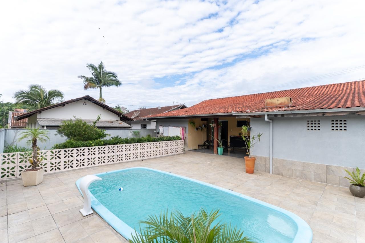 Casa com excelente potencial no bairro Testo Rega - Pomerode/SC - foto 1