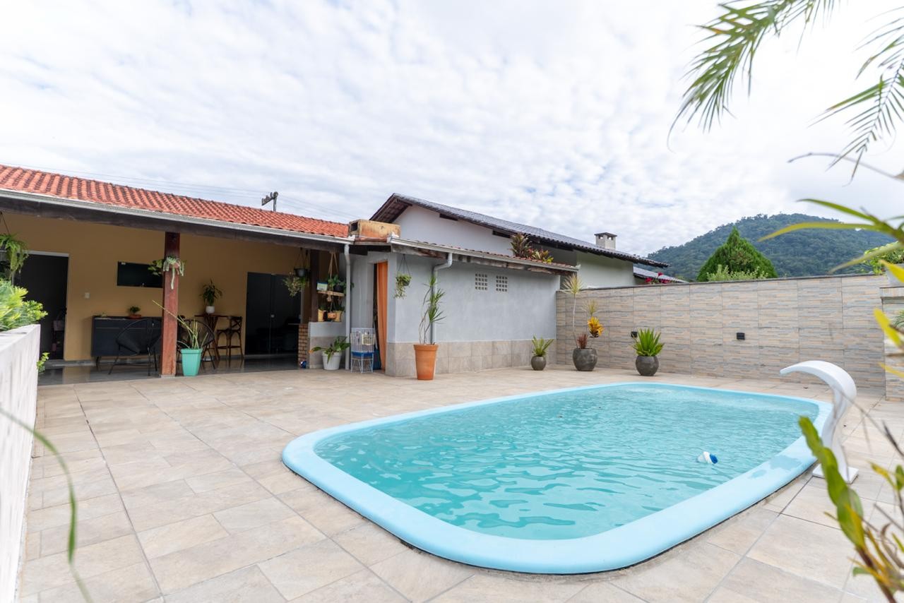 Casa com excelente potencial no bairro Testo Rega - Pomerode/SC — foto 2