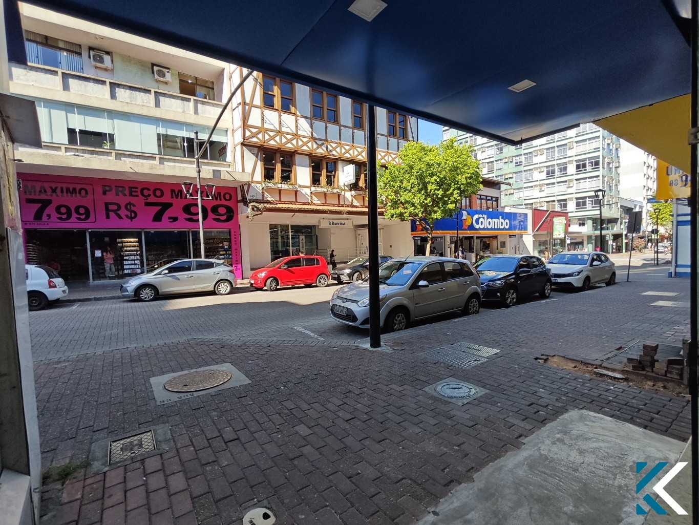 Excelente Sala Comercial na Rua XV de Novembro / Blumenau - 70m - Pronta para seu Negócio — foto 6