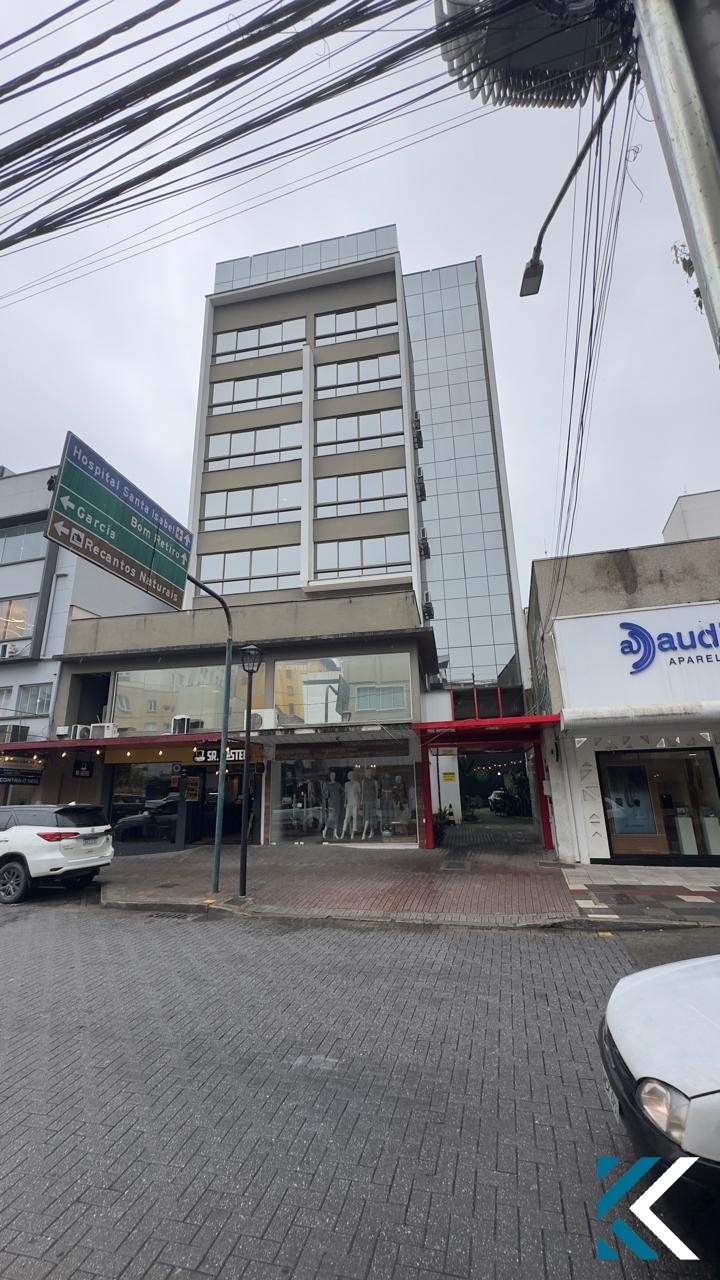 **Loft totalmente mobiliado na Rua Floriano Peixoto, Centro de Blumenau** — foto 2