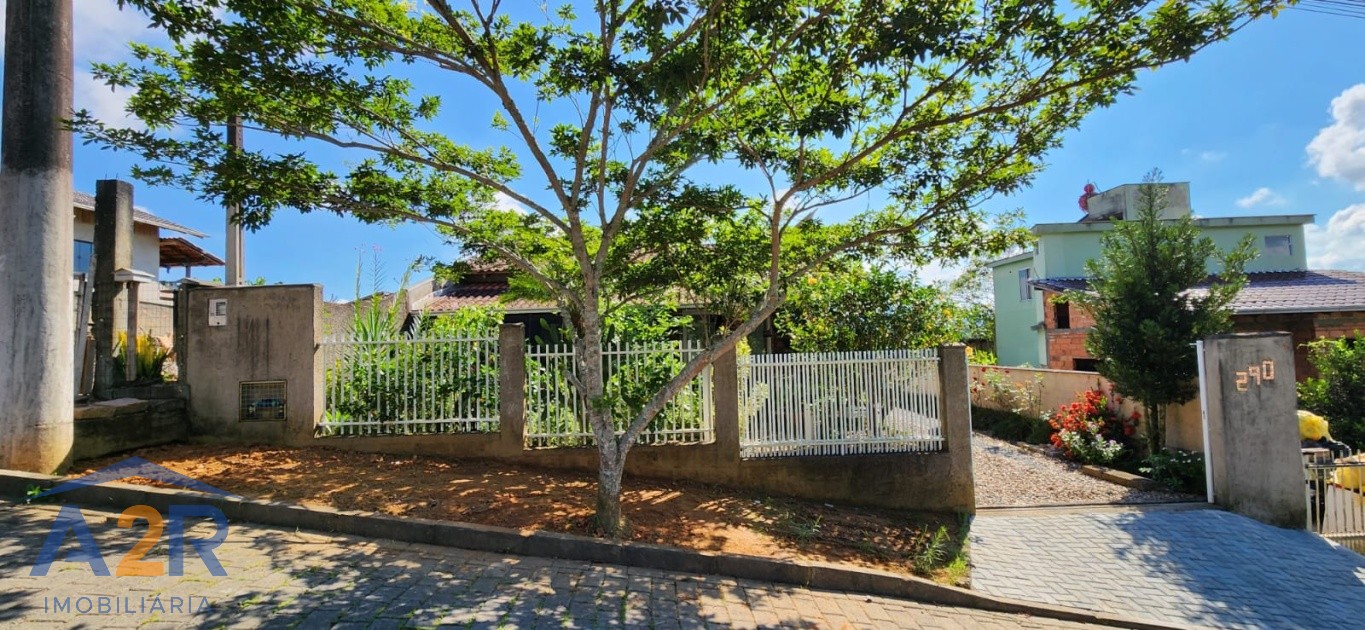 Casa no Bairro Ribeirão das Pedras - foto 1