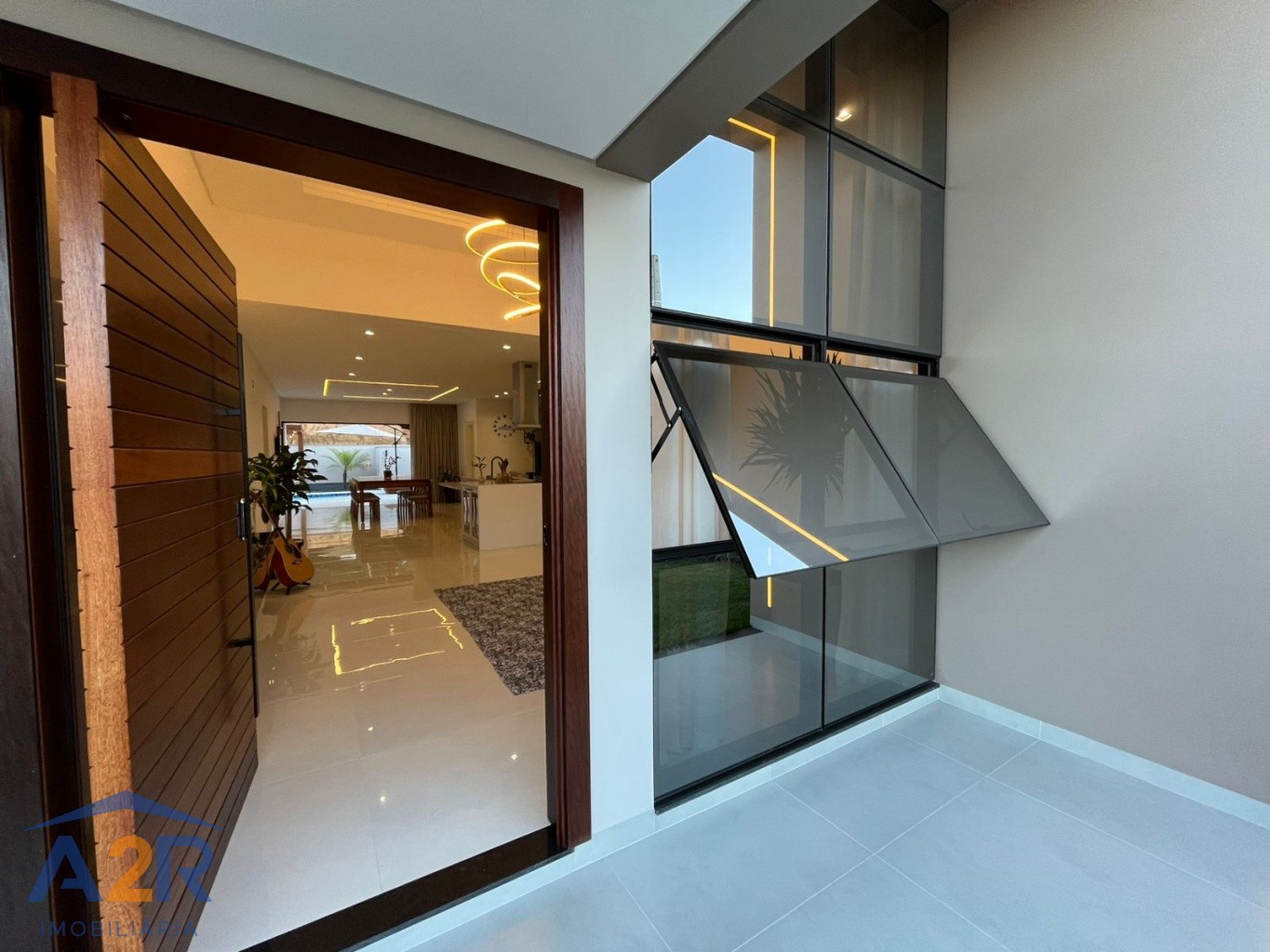 Casa de Alto Padrão à Venda em Indaial/SC - Totalmente Mobiliada. — foto 5