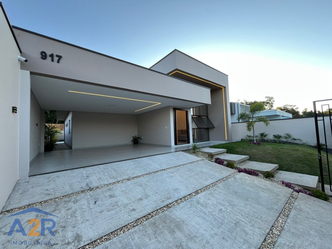 Casa de Alto Padrão à Venda em Indaial/SC - Totalmente Mobiliada. — foto 3