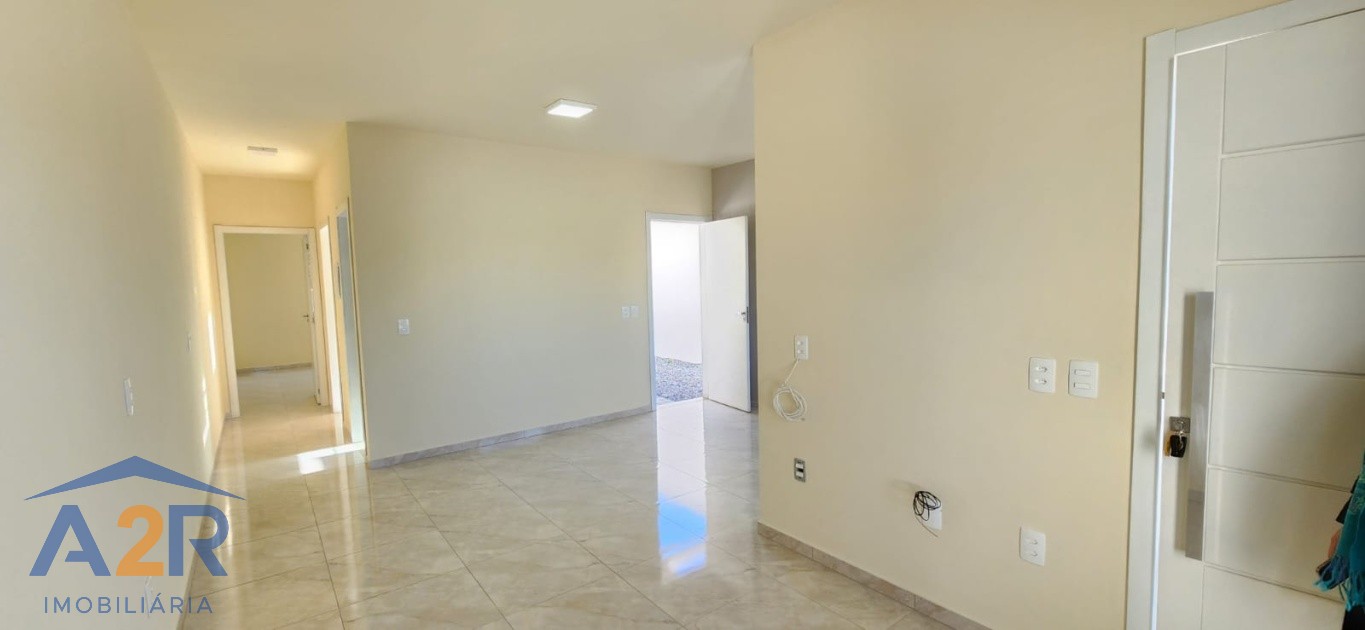 Casa no Bairro Arapongas — foto 4