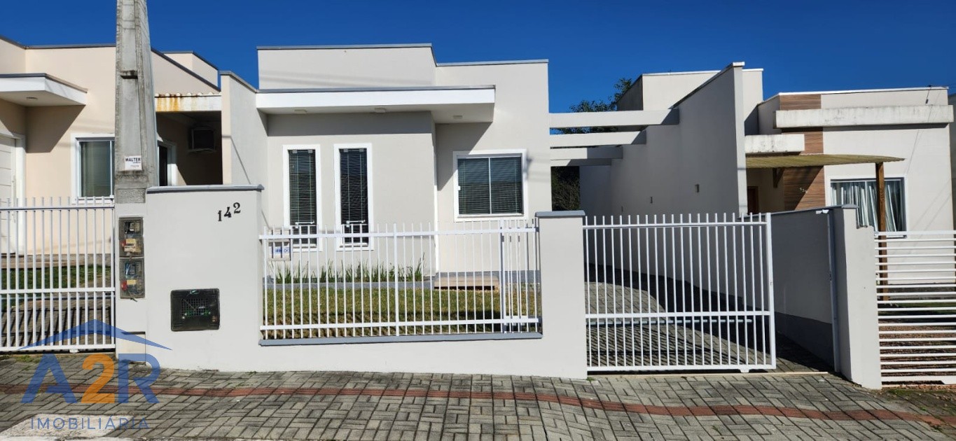 Casa no Bairro Arapongas - foto 1