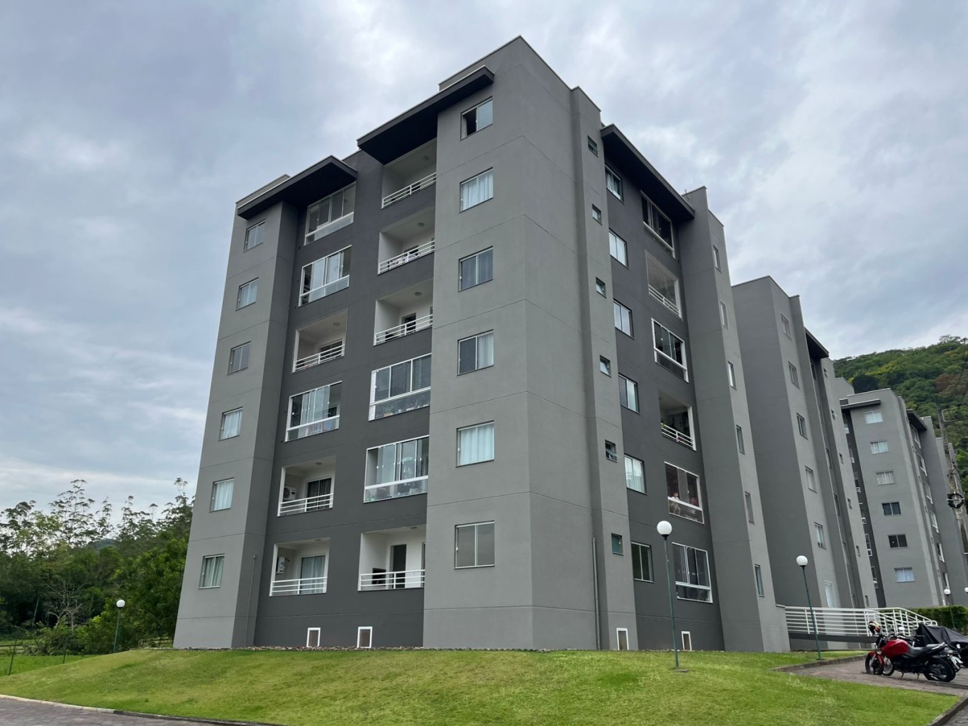 APARTAMENTO SEMI MOBILIADO NO RESIDENCIAL VITÓRIA RÉGIA EXCLUSIVO A2R IMOBILIÁRIA - foto 1