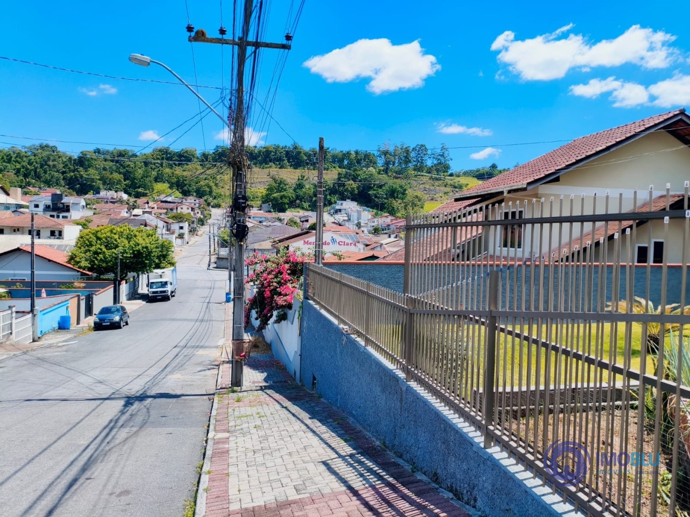 Casa de 2 Pisos com Móveis Sob Medida , 3 dormitórios, Fortaleza Alta — foto 2