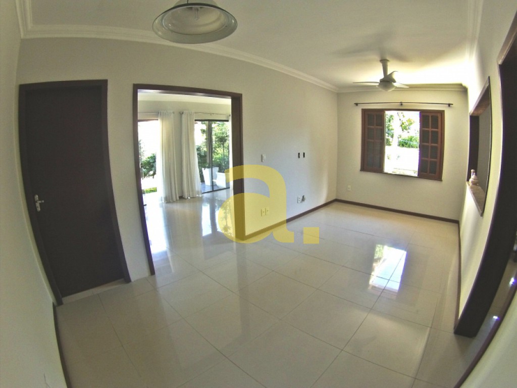 Casa para alugar com 3 quartos, 180m² - Foto 11