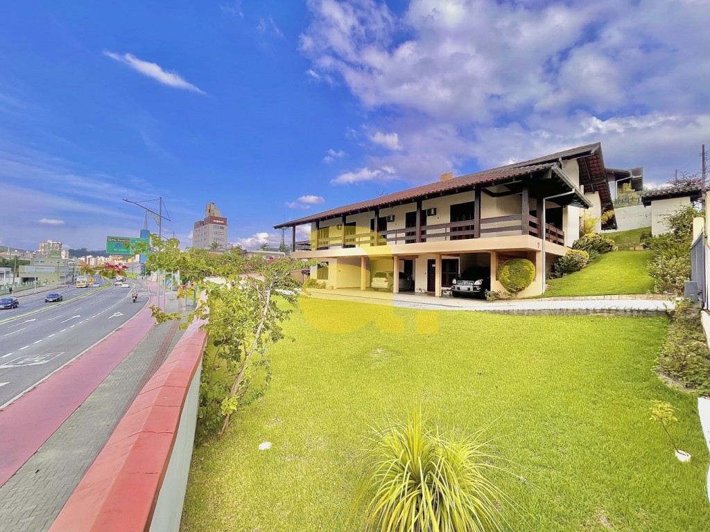 Casa para alugar com 5 quartos, 429m² - Foto 3