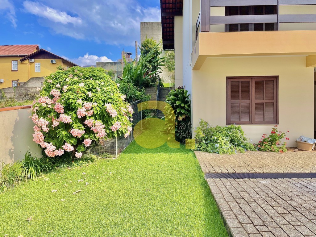 Casa para alugar com 5 quartos, 429m² - Foto 5