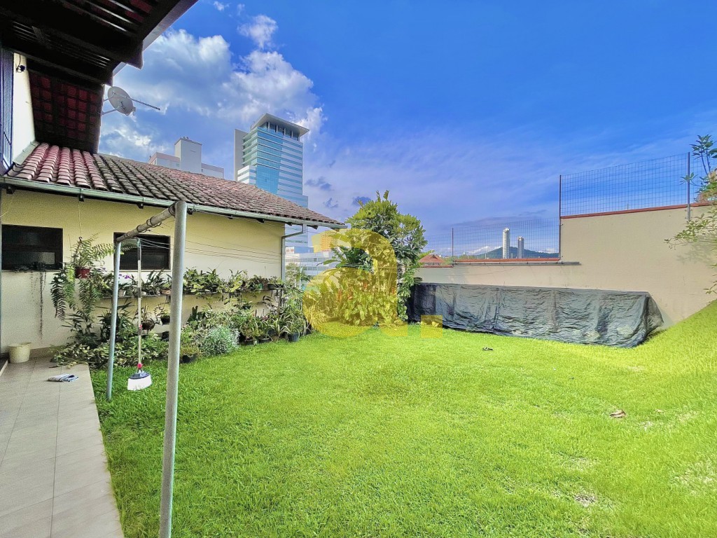 Casa para alugar com 5 quartos, 429m² - Foto 22
