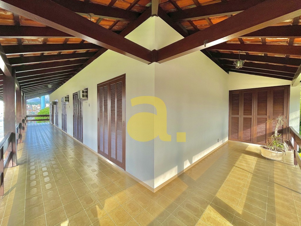 Casa para alugar com 5 quartos, 429m² - Foto 25