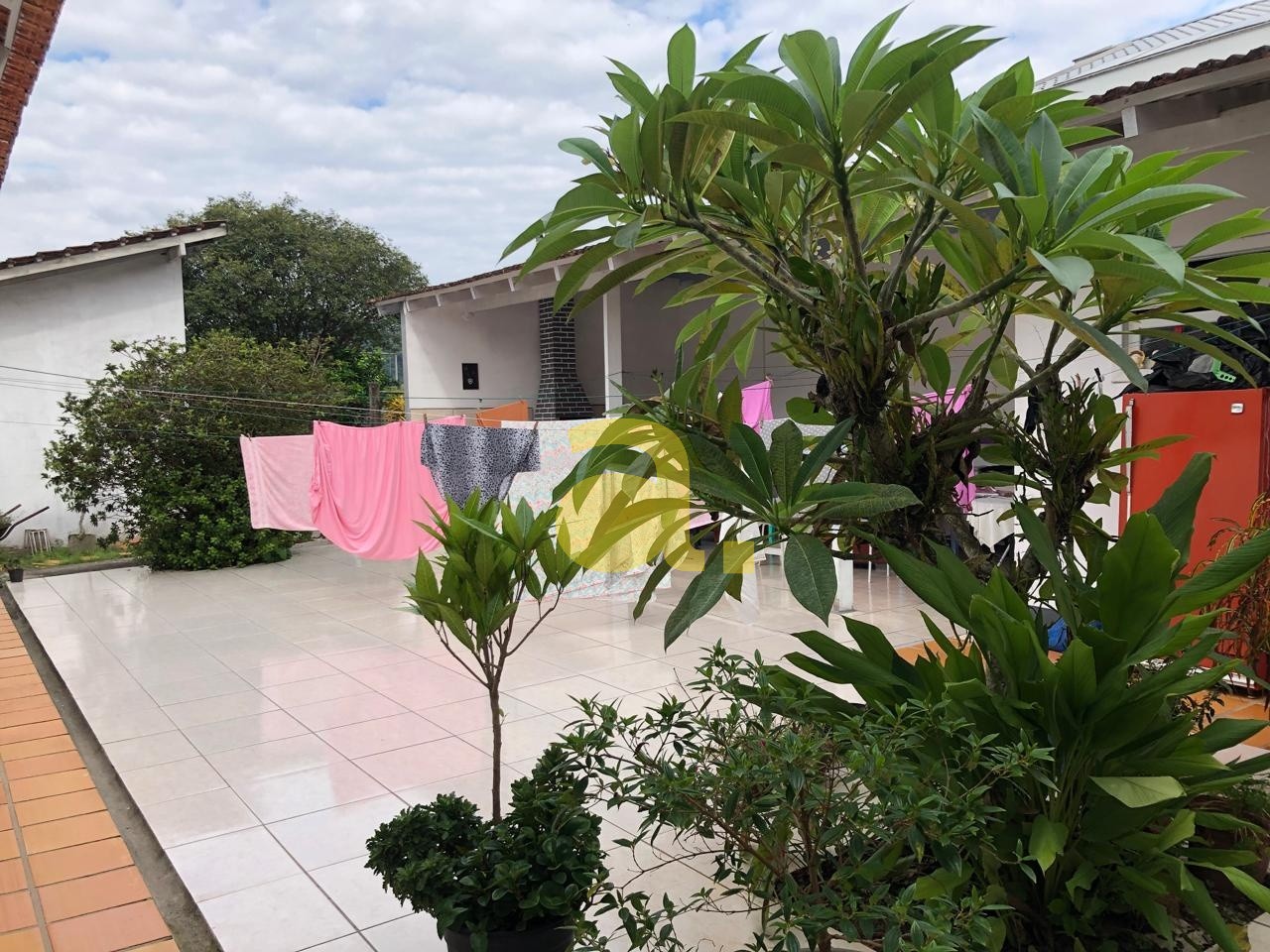 Casa à venda com 3 quartos, 240m² - Foto 11