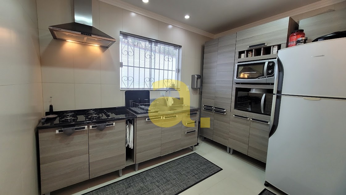 Casa à venda com 2 quartos, 126m² - Foto 14