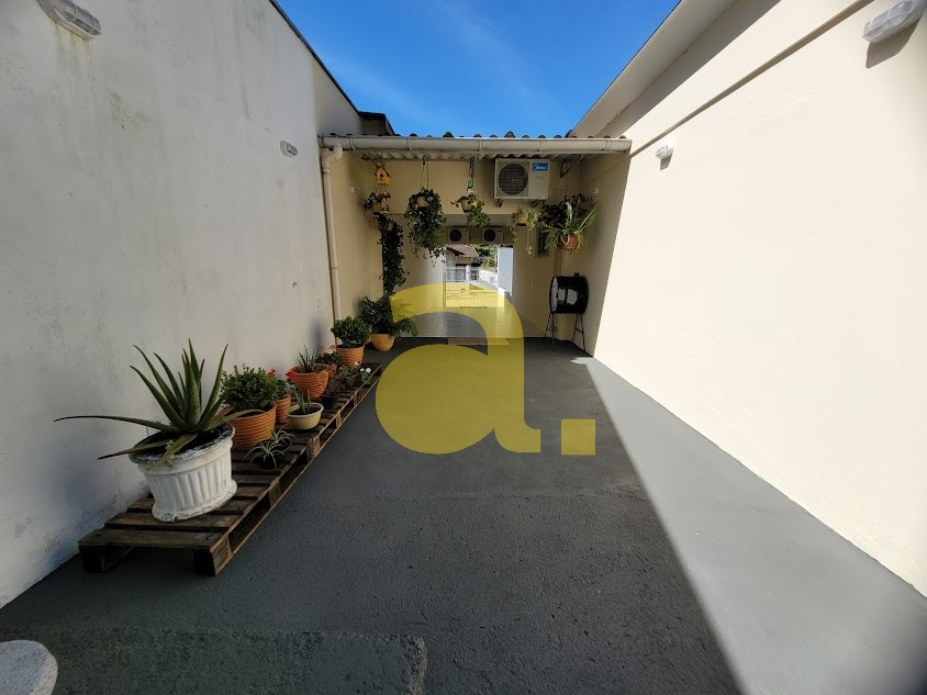 Casa à venda com 2 quartos, 126m² - Foto 27