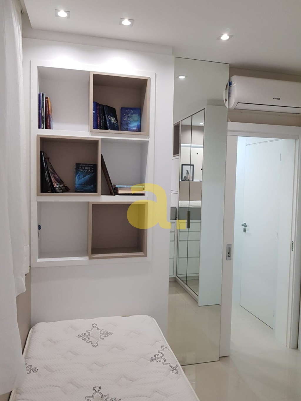 Apartamento à venda com 2 quartos, 70m² - Foto 13