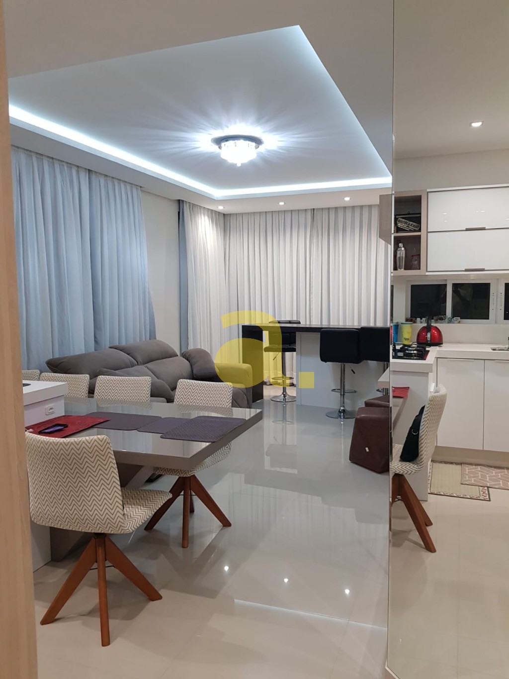 Apartamento à venda com 2 quartos, 70m² - Foto 17