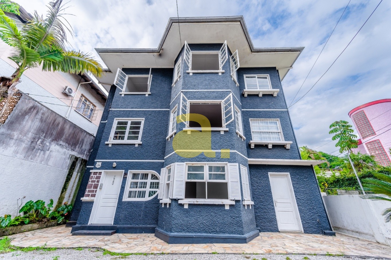 Casa, 6 quartos, 300 m² - Foto 1