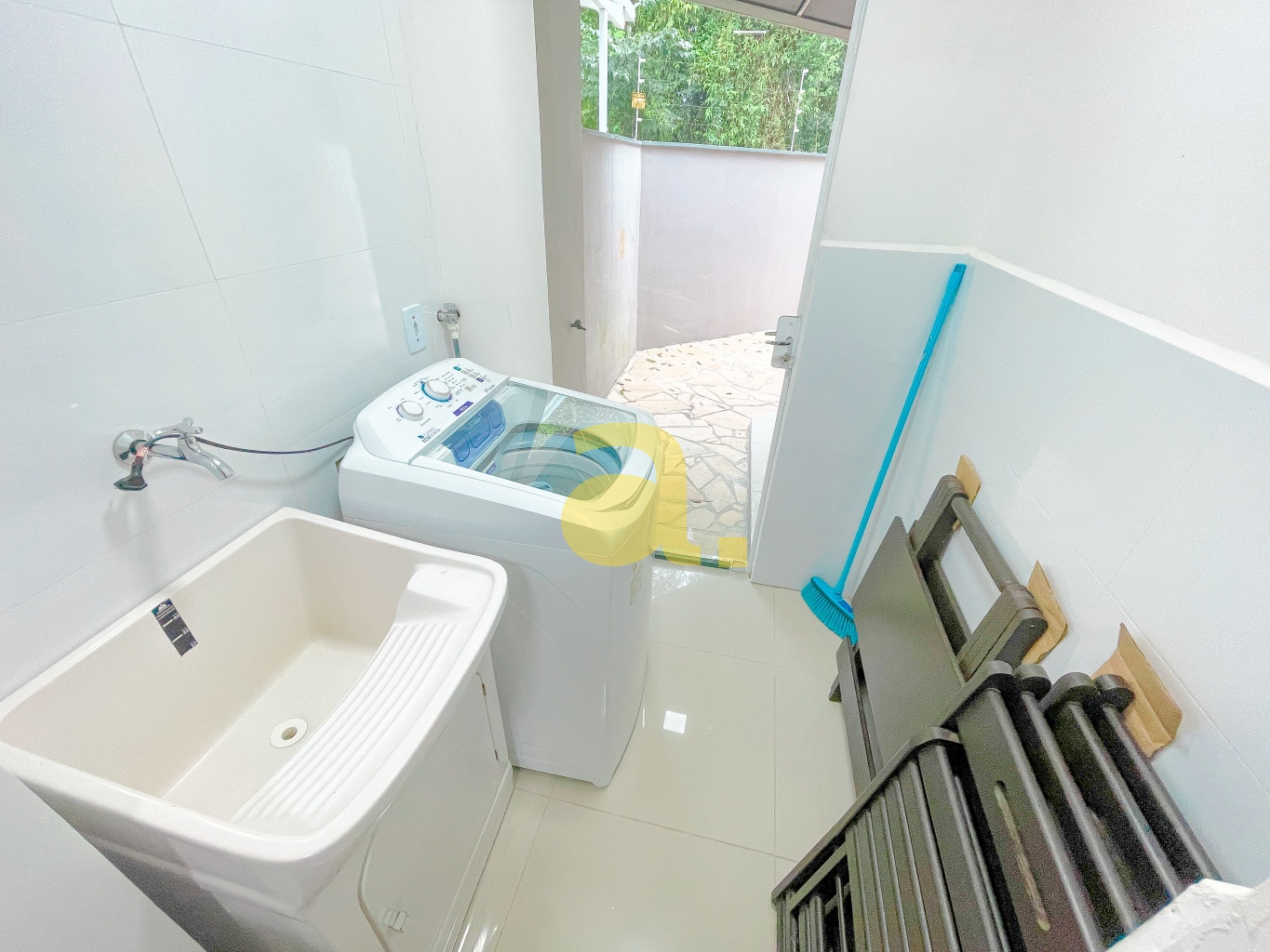 Casa para alugar com 3 quartos, 110m² - Foto 10