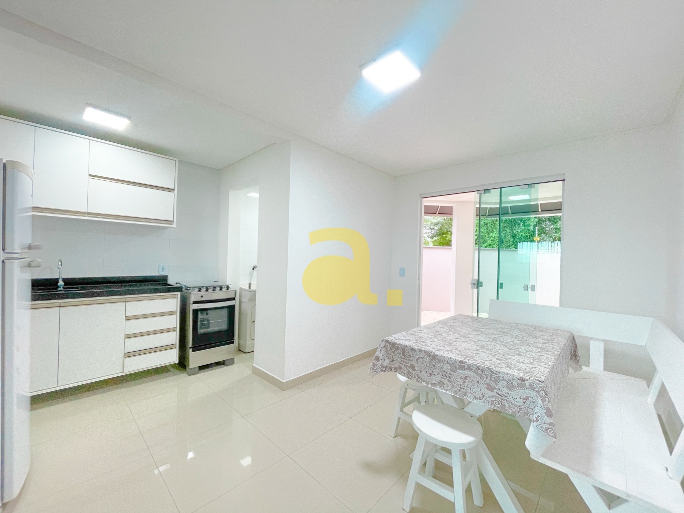 Casa para alugar com 3 quartos, 110m² - Foto 6