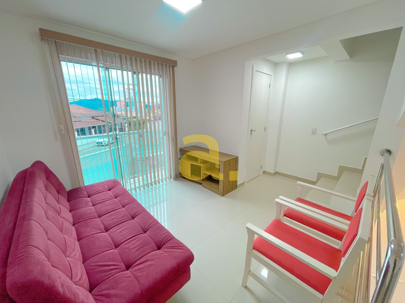 Casa para alugar com 3 quartos, 110m² - Foto 12