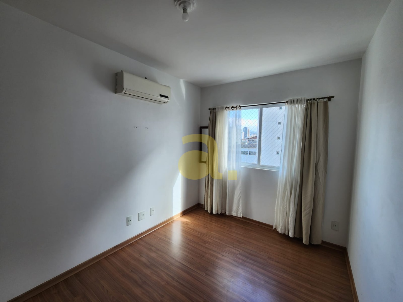 APARTAMENTO COM 2 QUARTOS PARA ALUGAR ITOUPAVA NORTE MOBILIADO . — foto 7