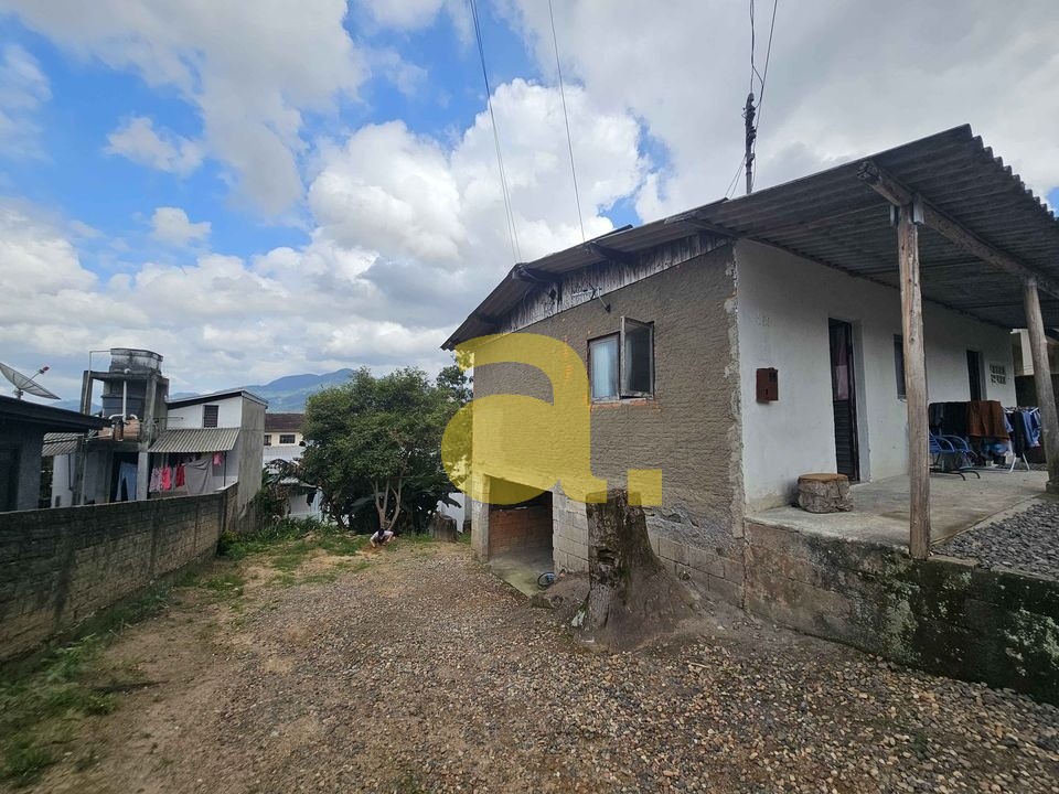 Casa à venda com 3 quartos, 60m² - Foto 9