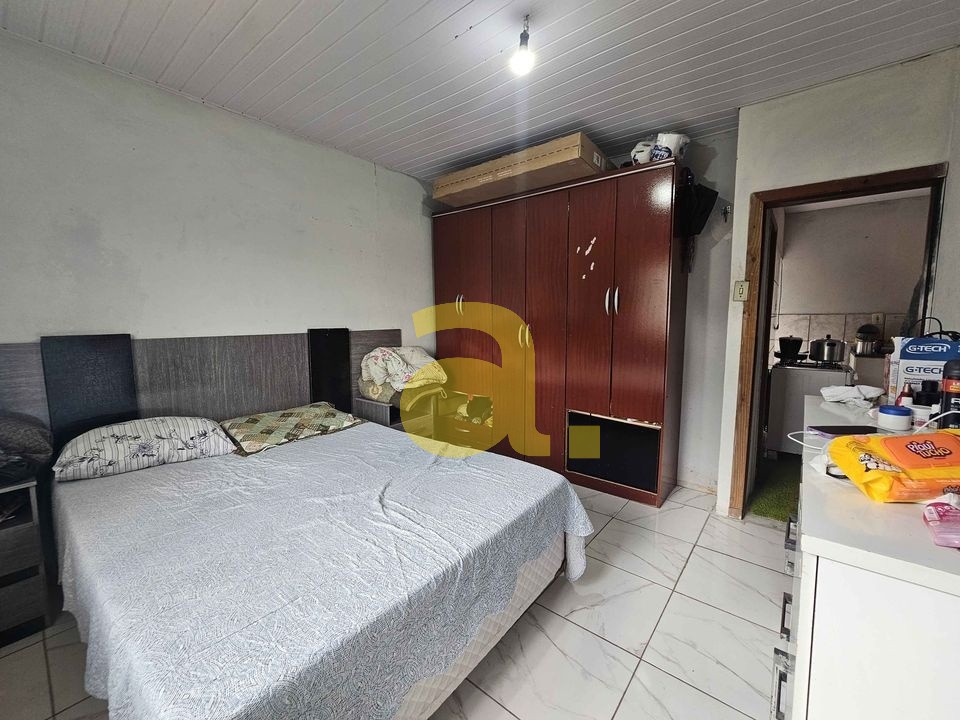 Casa à venda com 3 quartos, 60m² - Foto 13