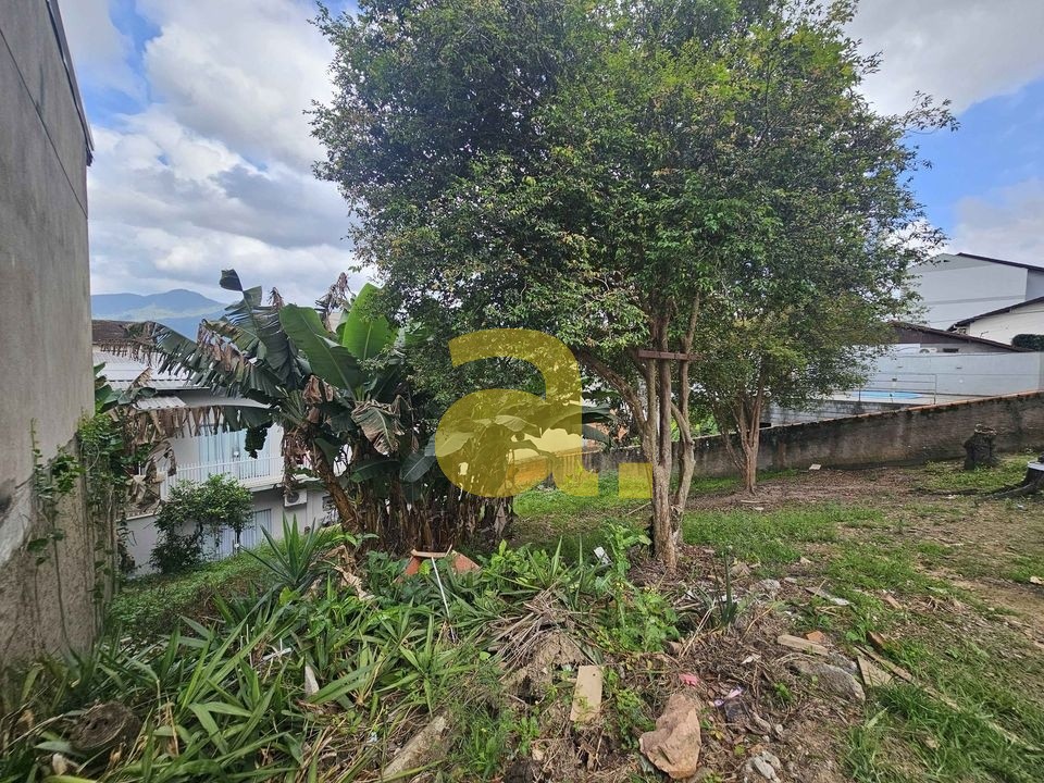 Casa à venda com 3 quartos, 60m² - Foto 5